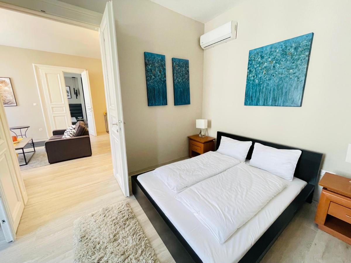 Podmaniczky Deluxe Apartment Budapest Ngoại thất bức ảnh