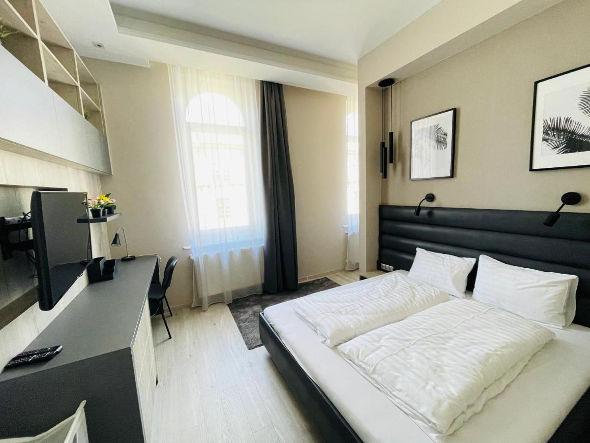 Podmaniczky Deluxe Apartment Budapest Ngoại thất bức ảnh